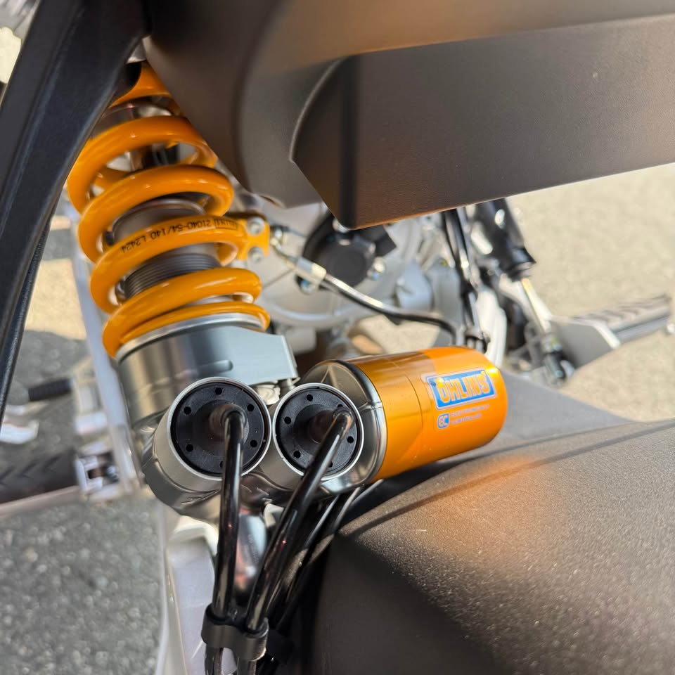 2025 V100 MANDELLO S VERDE GHIACCIO - 0003