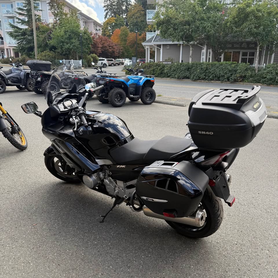 2015 Yamaha FJR 1300 ES - SOLD
