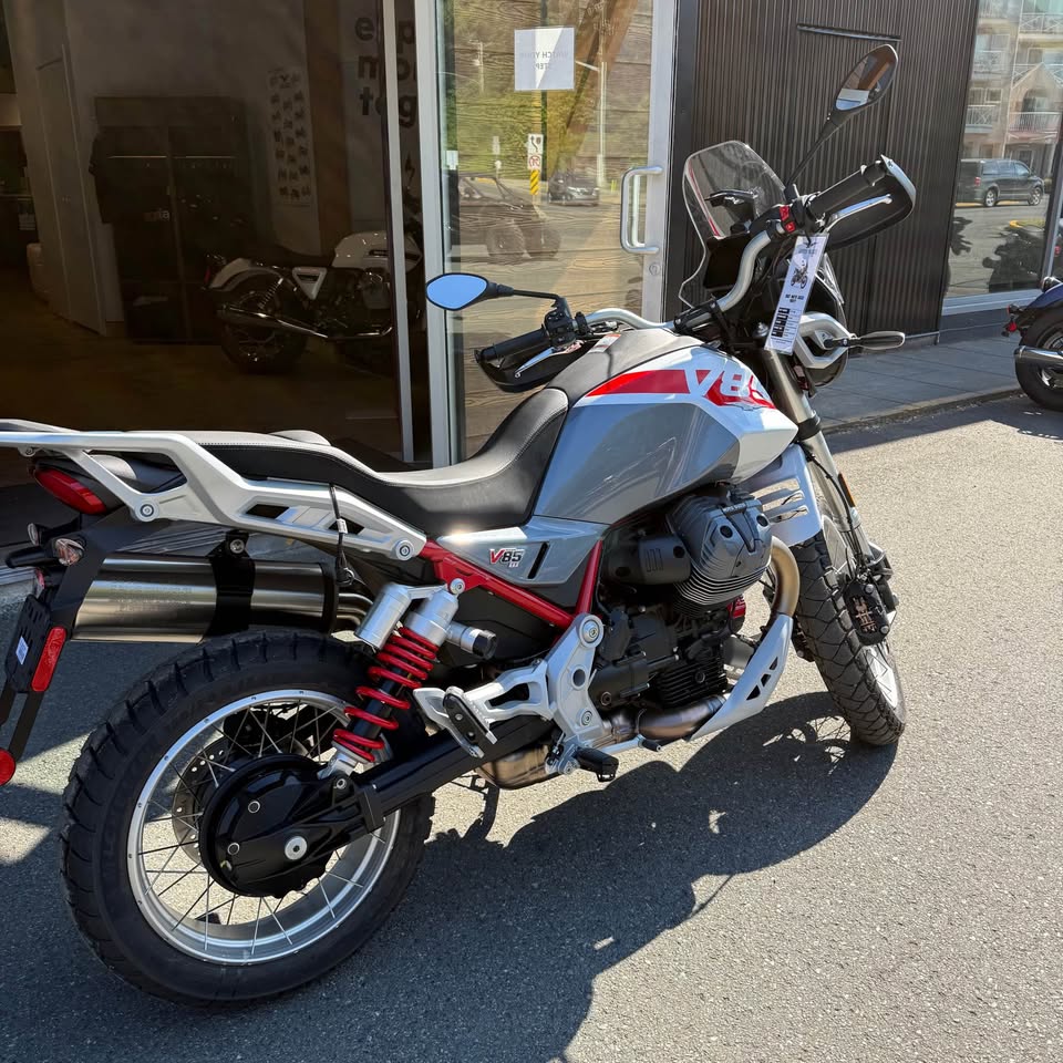 2027 Moto Guzzi V85 TT – SKU-01327 – unit photo 5