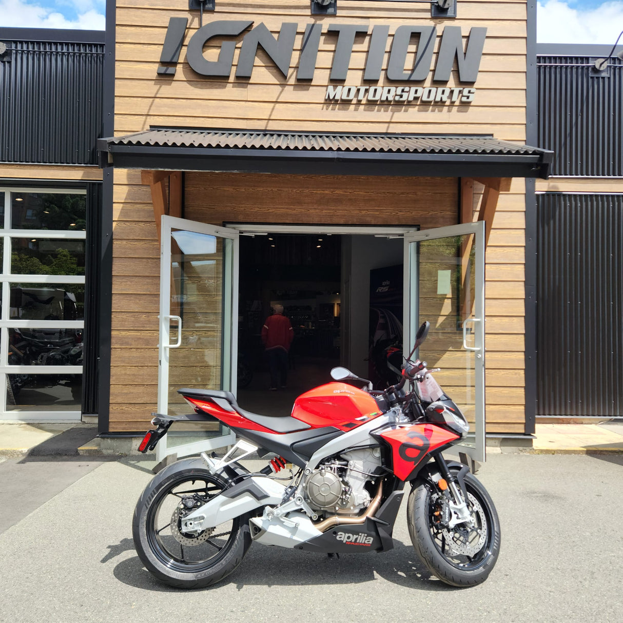 2024 APRILIA TUONO 660 - TORQUE RED - 0640