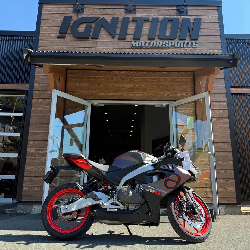 2025 RS457 Prismatic Dark - 3152