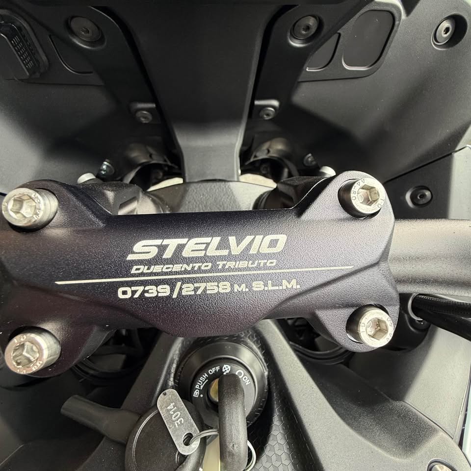 2026 Moto Guzzi Stelvio Duecento Tributo - 0045