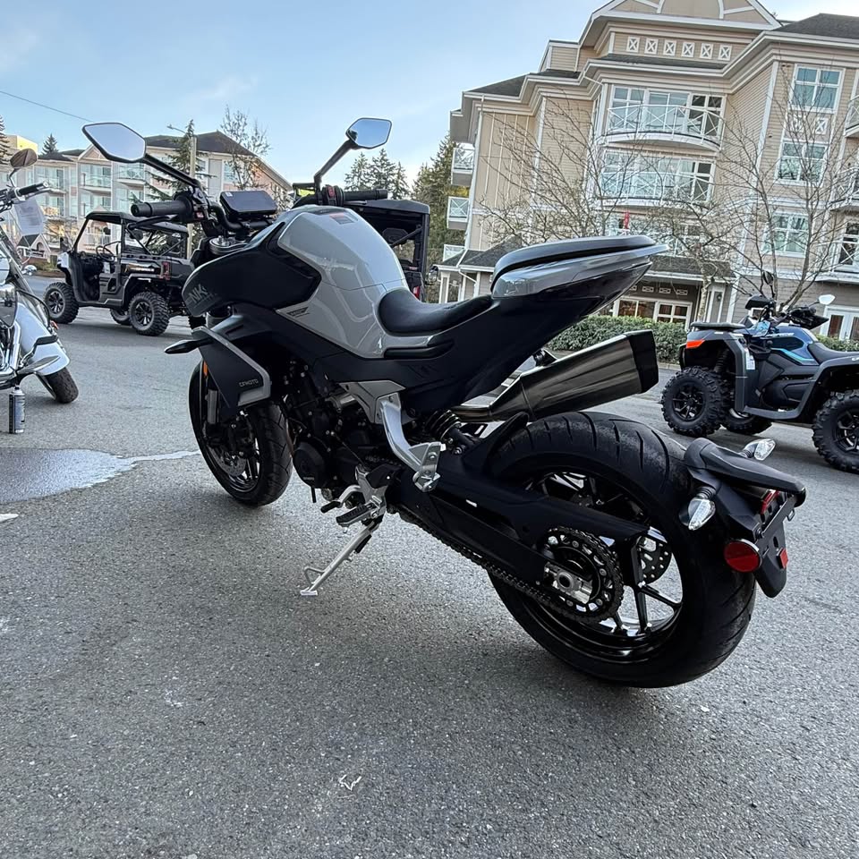 2026 CFMOTO 800 NK - 6996