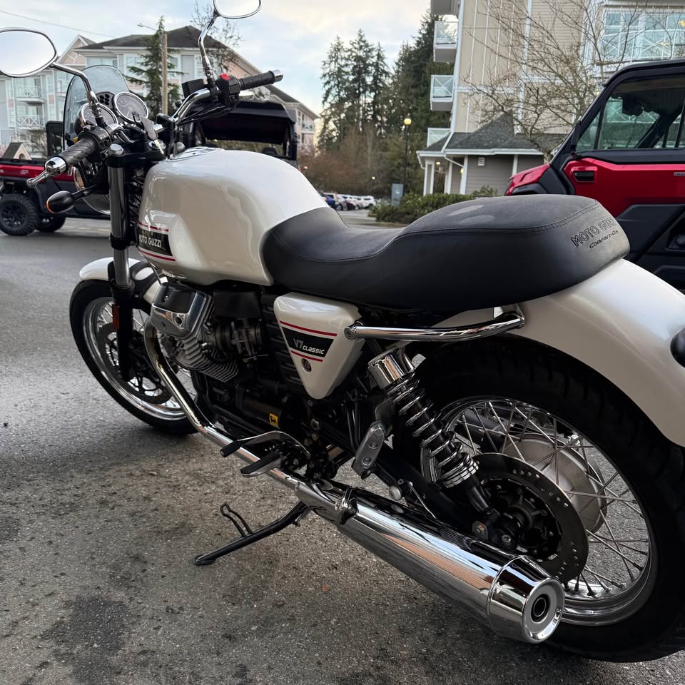 2010 MOTO GUZZI V7 CLASSIC - 3813