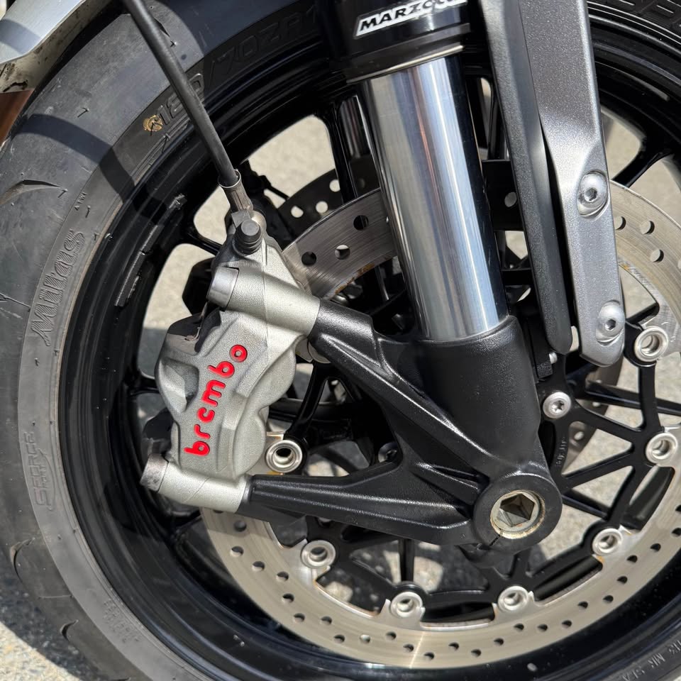 2023 Triumph Speed Twin 1200 - 2400