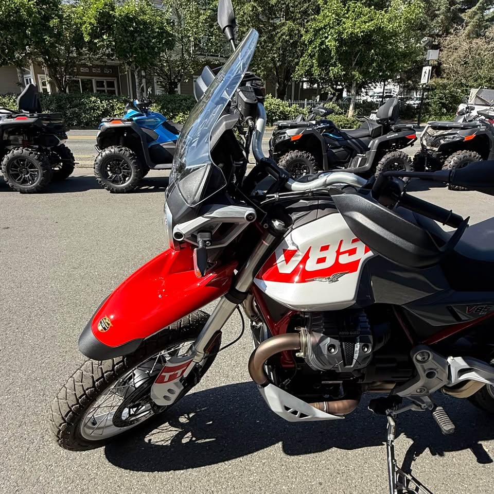 2027 Moto Guzzi V85 TT – SKU-01327 – unit photo 7