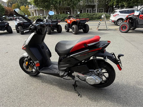 2027 Aprilia SR 50 MT