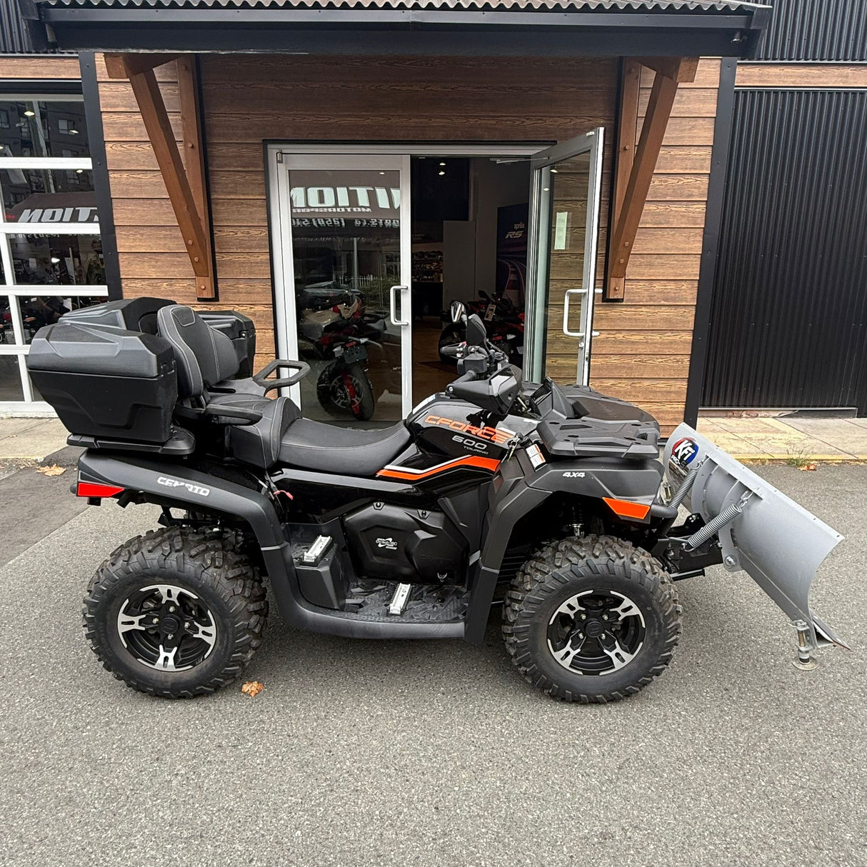 2023 CFMOTO CFORCE 600 WITH PLOW - 1736 - SOLD