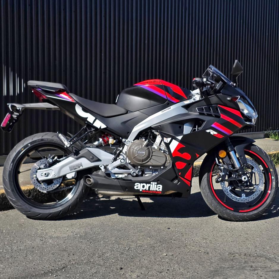 2026 APRILIA RS 457 RACING STRIPE SKU-01363 — Blackpurl photo 4 [bp1:SKU-01363:44a5e1edd810ae3896dbf49ad07d8e78]